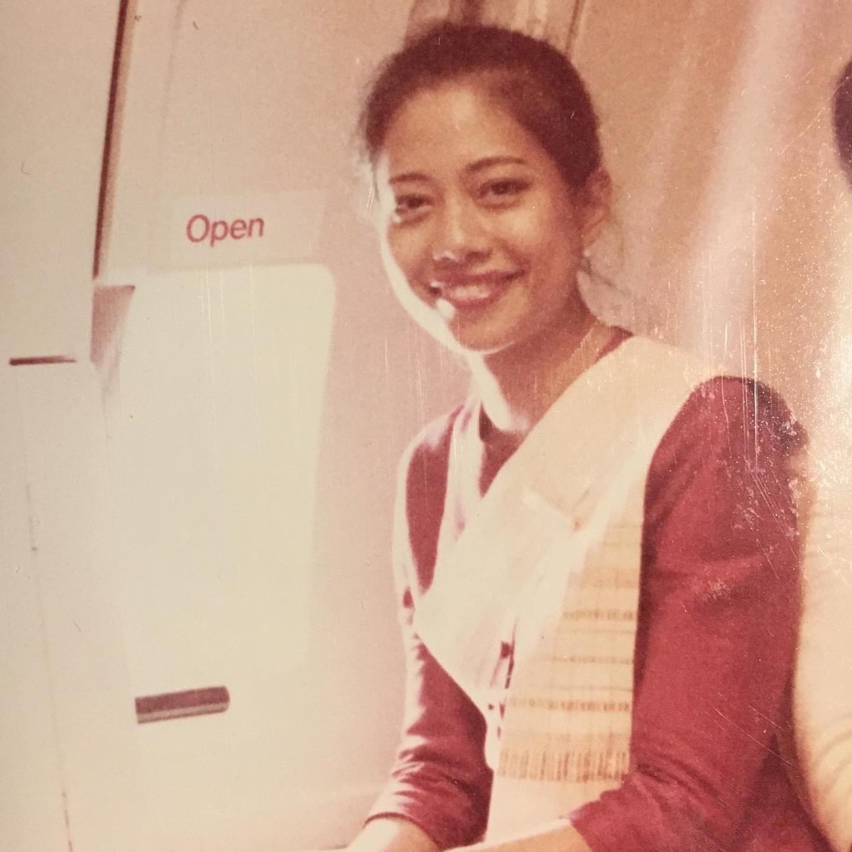 VanillaTK's tweet photo. ✈️HAPPY FLIGHT ATTENDANT DAY✈️
🇹🇭🇹🇭 31 MAY 2022 🇹🇭🇹🇭
#thaiairways #thaiairwayscabincrew #tgcrew #thaicrew #proudtobecabincrew
#flightattendantinternationalday พ่อแม่เราสวยหล่อเท่ที่สุด #ลูกเรือไทยไม่แพ้ชาติใดในโลก https://t.co/70NMeCCgQH