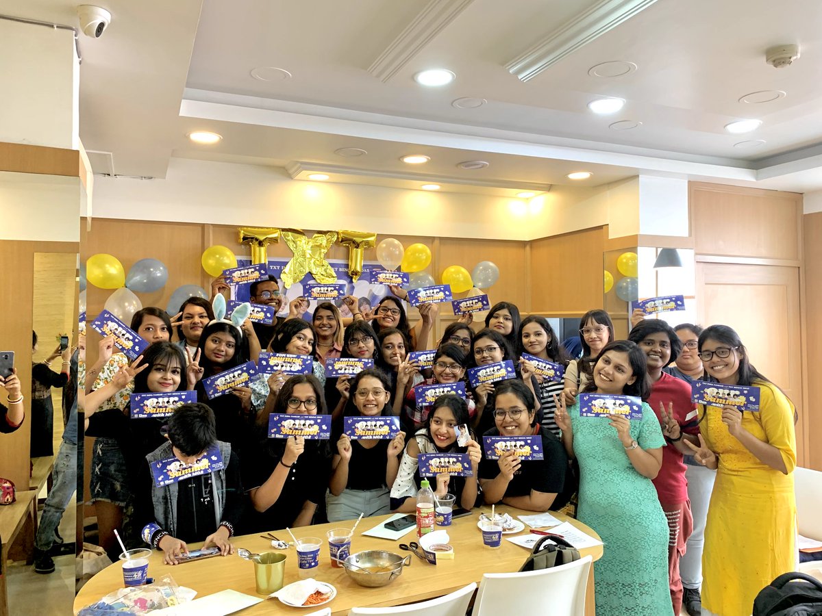 TXTIndiaFanbase's tweet photo. 'Our Summer : with MOA' Event was a huge success all thanks to our beautiful MOAs in Kolkata and Mumbai! 🥹💙💛

Thank you to each and every MOA for being a part of this, let's stay together forever 🥹💕

#OurSummerWithMOA @TXT_bighit #TOMORROW_X_TOGETHER https://t.co/cQrCB1DYF2