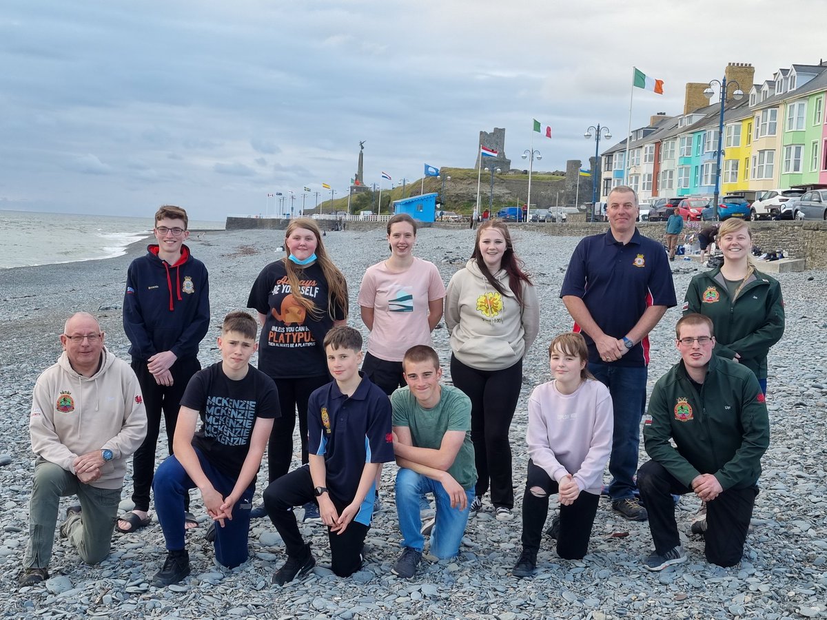 alexbrown451's tweet photo. Absolutely fantastic barbeque at @561SqnAirCadets. Lovely to meet some staff and cadets from Aberystwyth tonight with a well organized flypast😅.

@451SqnATC @WMLieutenancy @followHTIS @wmwaco @WMRFCA @ComdtAC @qaic_rafac @OCWMercianWing @RCWalesandWest1 @wmwaircadets. https://t.co/GilNn4sktM