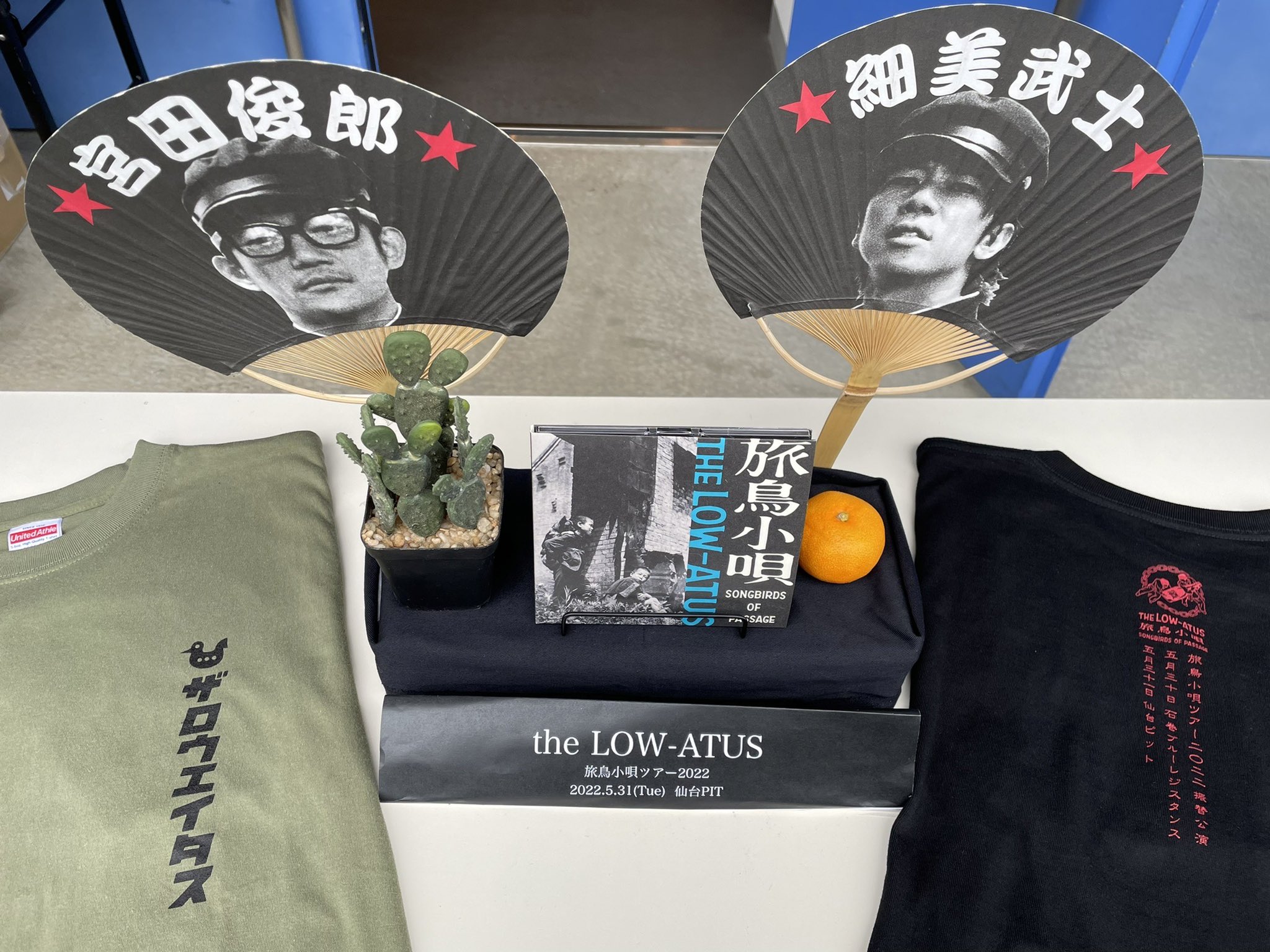 THE LOW-ATUS 旅鳥小唄 Tシャツ バンダナ ロウエイタス THE LOW-ATUS 旅鳥小唄 Tシャツ バンダナ ロウエイタス - メルカリ