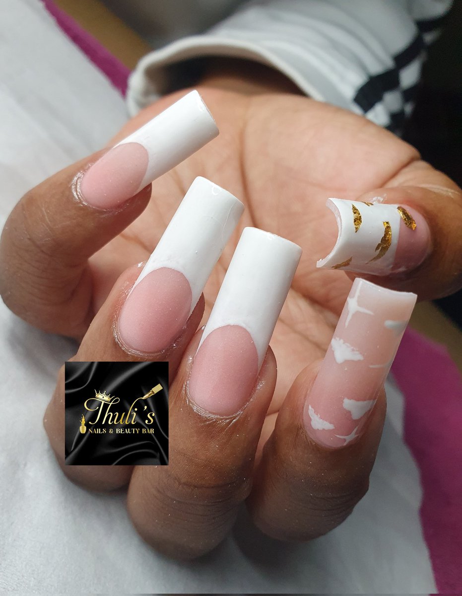 MasabataJeanet4's tweet photo. Based in rustenburg I do both gel and acrylic this set is R350 ..my whatsapp is 0724131876 to book appointment 
#RustenburgNails
#GirlTalkZA 
#Paxton 
#MacG 
#DubaiChallenge #GomoraMzansi https://t.co/CA22QPkjzb