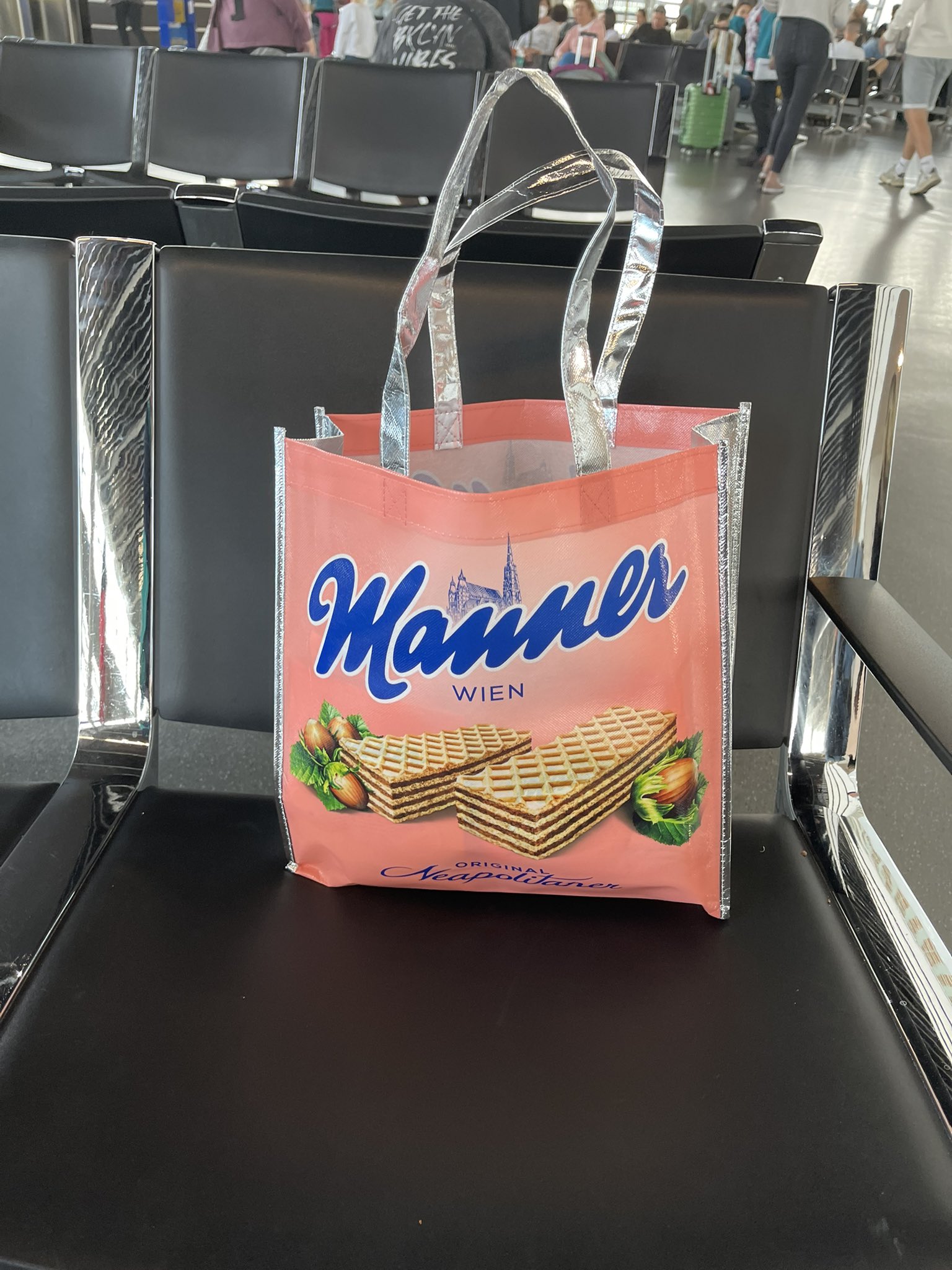 千々岩英一 on Twitter