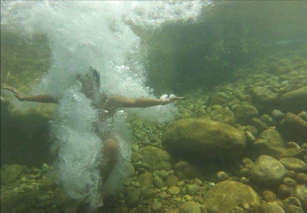Llega el calor 🥵 ¿A que te apetecería darte un baño en cualquiera de las gargantas de #LaVera 🌊?

Unas de las 7⃣ maravillas naturales de la provincia de #Cáceres para conocer en un fin de semana 😍

👉bit.ly/3pVoai1

#ItineraCarolusV 

@Extremadura_tur <a href="/turismolavera/">turismolavera</a>