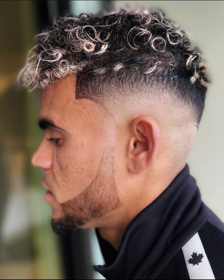 Luis Diaz's new look 👀