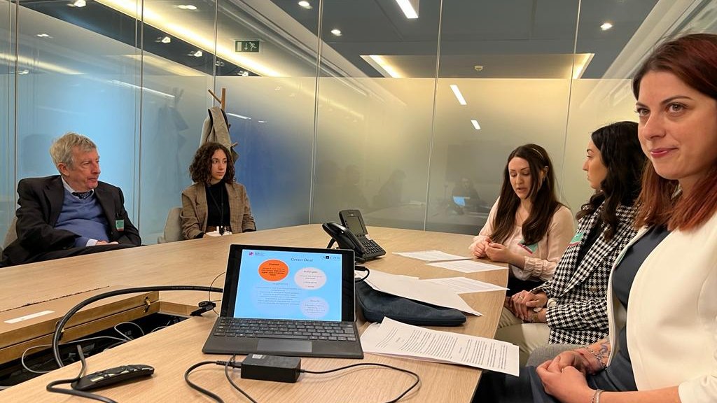 Fruitful meeting with <a href="/AllWise4/">WISE4ALL</a> on their findings on how  <a href="/Europarl_EN/">European Parliament</a> can play a central role in improving #GenderEquality in relation to the #GreenDeal, gender health, education and social rights. 

👉The involvement of #CSOs and local authorities is crucial to deliver results.