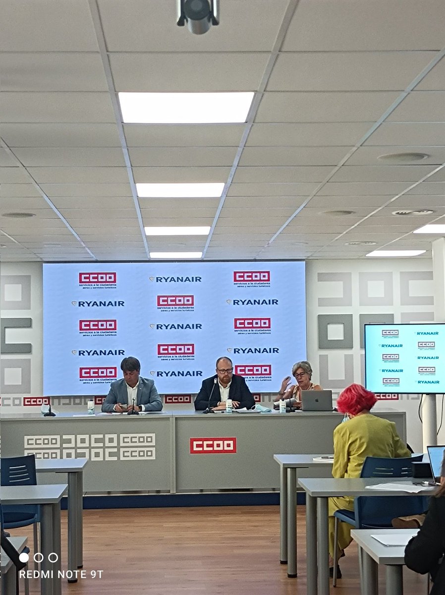 <a href="/Ryanair/">Ryanair</a> reconoce a <a href="/aereoccoo/">Sector Aéreo CCOO</a> como el sindicato más representativo y mayoritario tanto en España y en el sector de la aviación y, por tanto, reconoce la capacidad de #CCOO para negociar y firmar un convenio de plena aplicación para los tripulantes de cabina españoles de #Ryanair