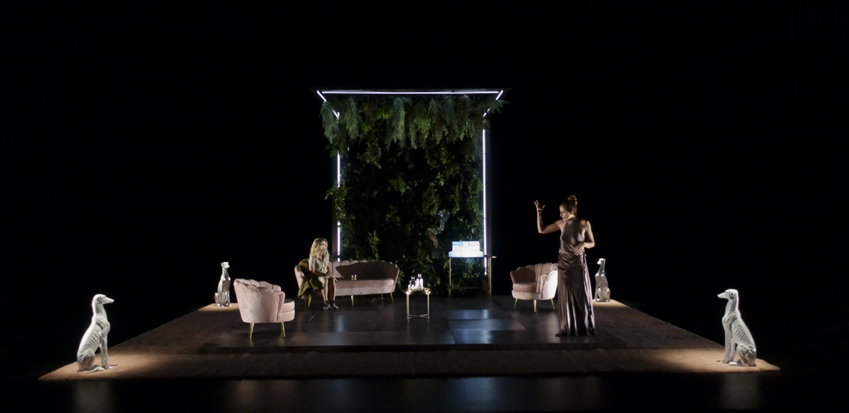 Hui 1/4 per a UNA VEZ, UNA CASA. 

Pots comprar entrades amb descompte  al nostre web per 10 euros  bit.ly/3FeflX6

I pots  reservar a través del correu electrònic salaultramar@gmail.com per a descomptes especials

Sempre has de passar per taquilla per a elegir butaca.