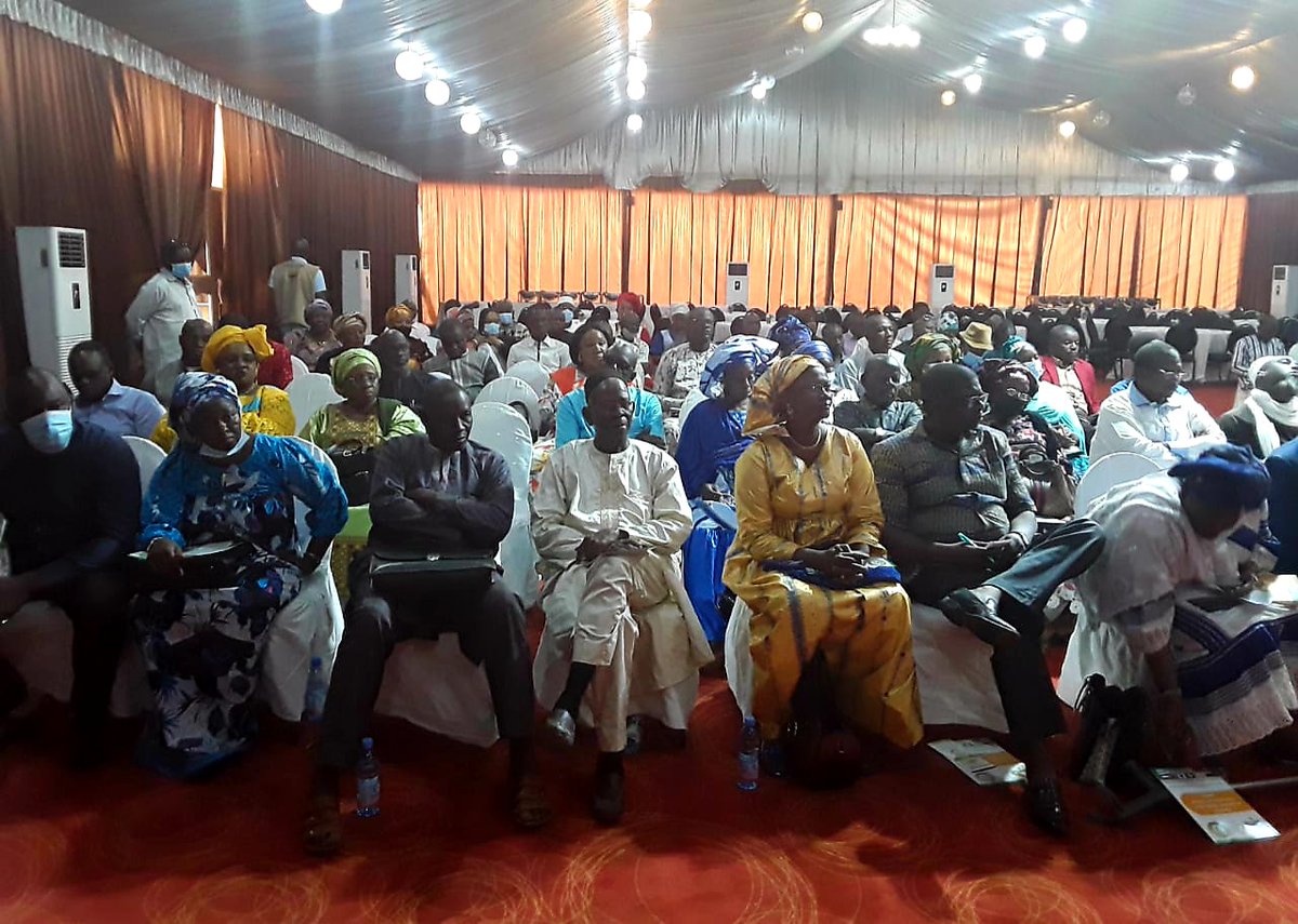 RGPH5MALIBCR's tweet photo. Mobilisation autour du #RGPH5
Après les Chefs de quartiers et les représentants des 6 Mairies de Bko, le Président du Haut Conseil Islamique du Mali ainsi que le Chef de l'Église protestante, la Direction Générale de l'#INSTAT a rencontré, ce 30/5/22, la classe politique du Mali. https://t.co/YBNSaaki9o