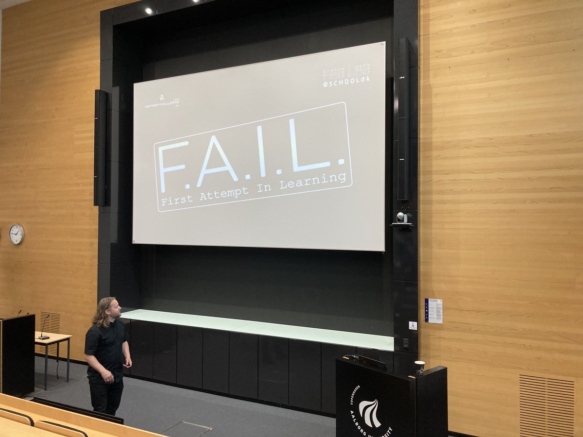 -Ixperiment-Fail-Learn-Repeat- Very inspiring keynote by Peter Dahl of the SpinderiHALLERNE #fabmake2022 #FabLearn