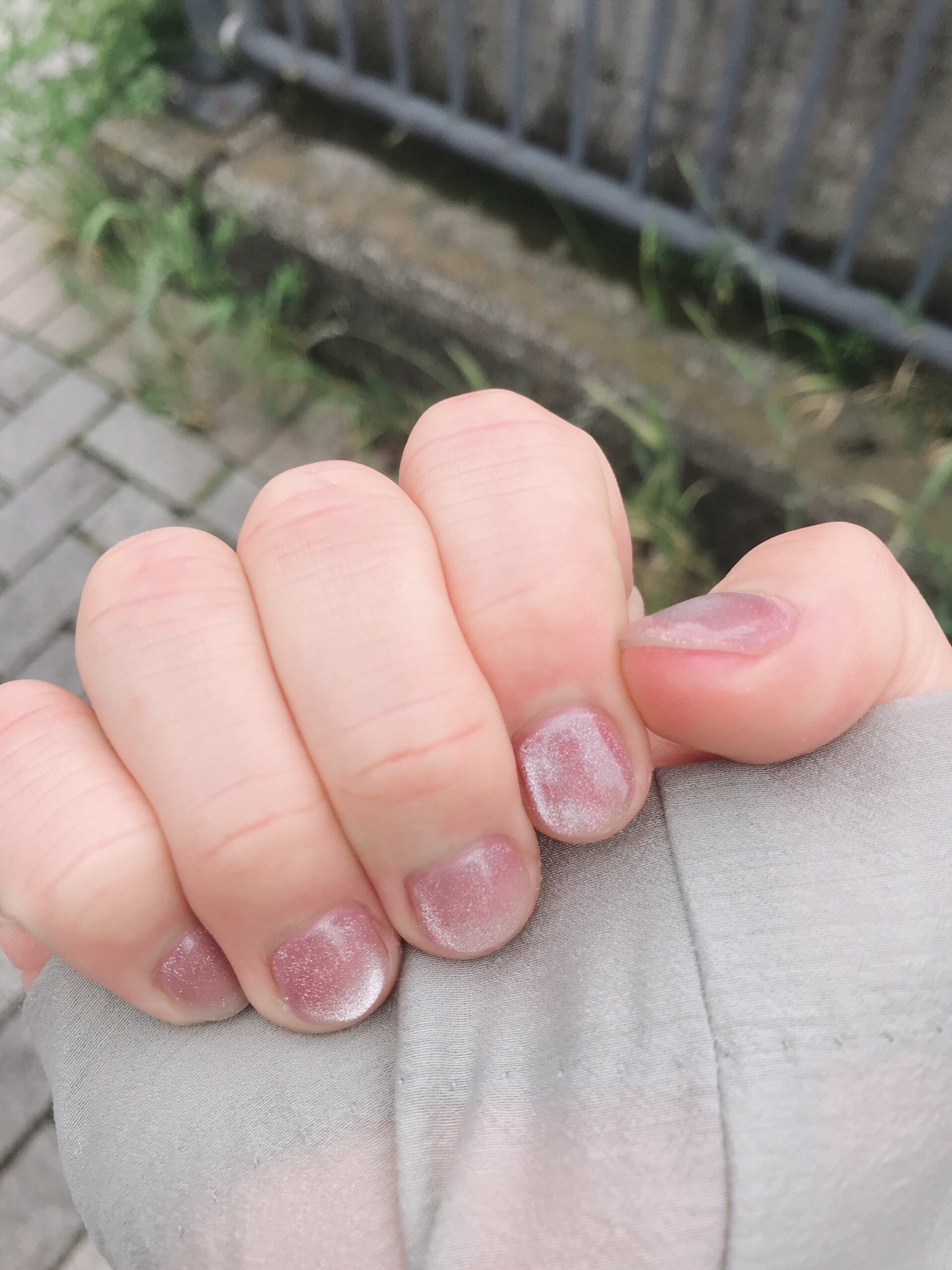 みなと ネイルの帰り 横浜駅だよん マグネットネイル初めて キラキラ可愛い T Co Scfiq4qt40 Twitter