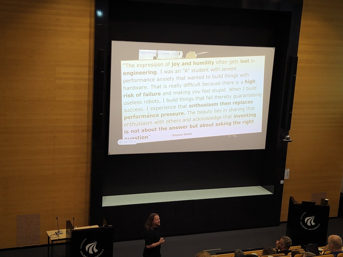Peter Dahl, FabLab Spinderihallerne, talking about removing the pressure of performance in making with kids. Day 2 @ #FabMake2022