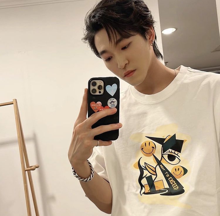𝐈𝐍𝐓𝐎1_𝐒𝐚𝐧𝐭𝐚 𝐔𝐩𝐝𝐚𝐭𝐞𝐬 tweet media