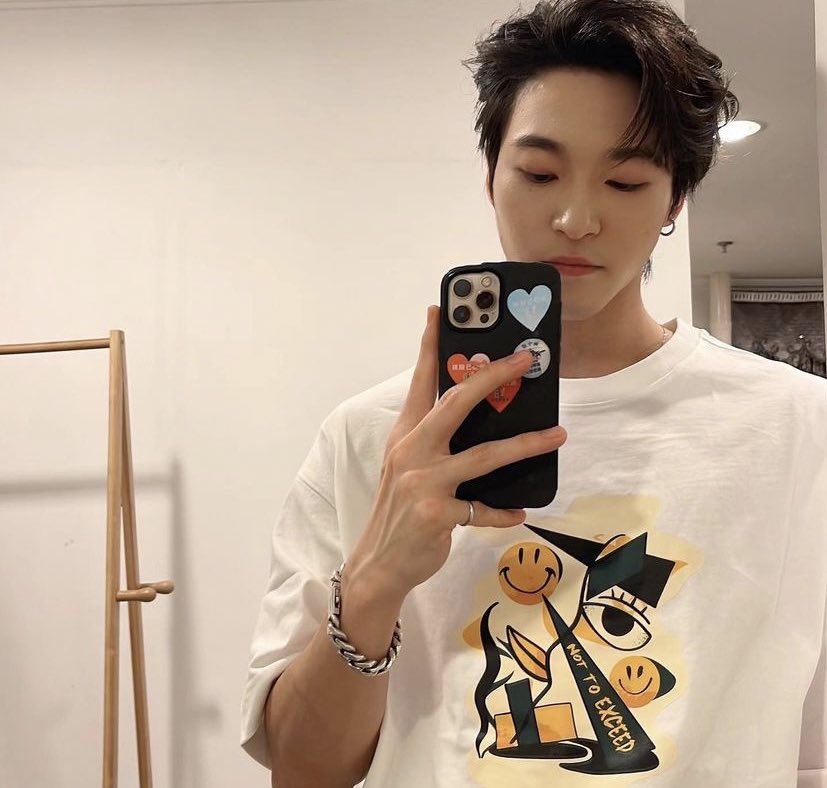 𝐈𝐍𝐓𝐎1_𝐒𝐚𝐧𝐭𝐚 𝐔𝐩𝐝𝐚𝐭𝐞𝐬 tweet media