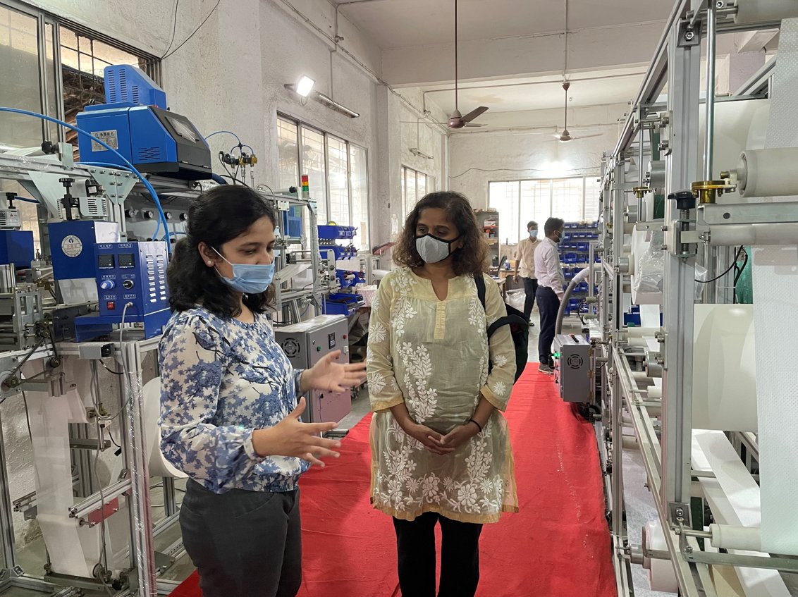 USAIDIndiaMD's tweet photo. Great to meet w/ @saral_designs co-founders &amp; tour their factory which produces affordable 3-ply masks &amp; sanitary napkins. @USAID support enabled their success in adapting their technology to produce masks for the pandemic and scale - now they are in Asia and Africa. https://t.co/e5UdEIRHCH