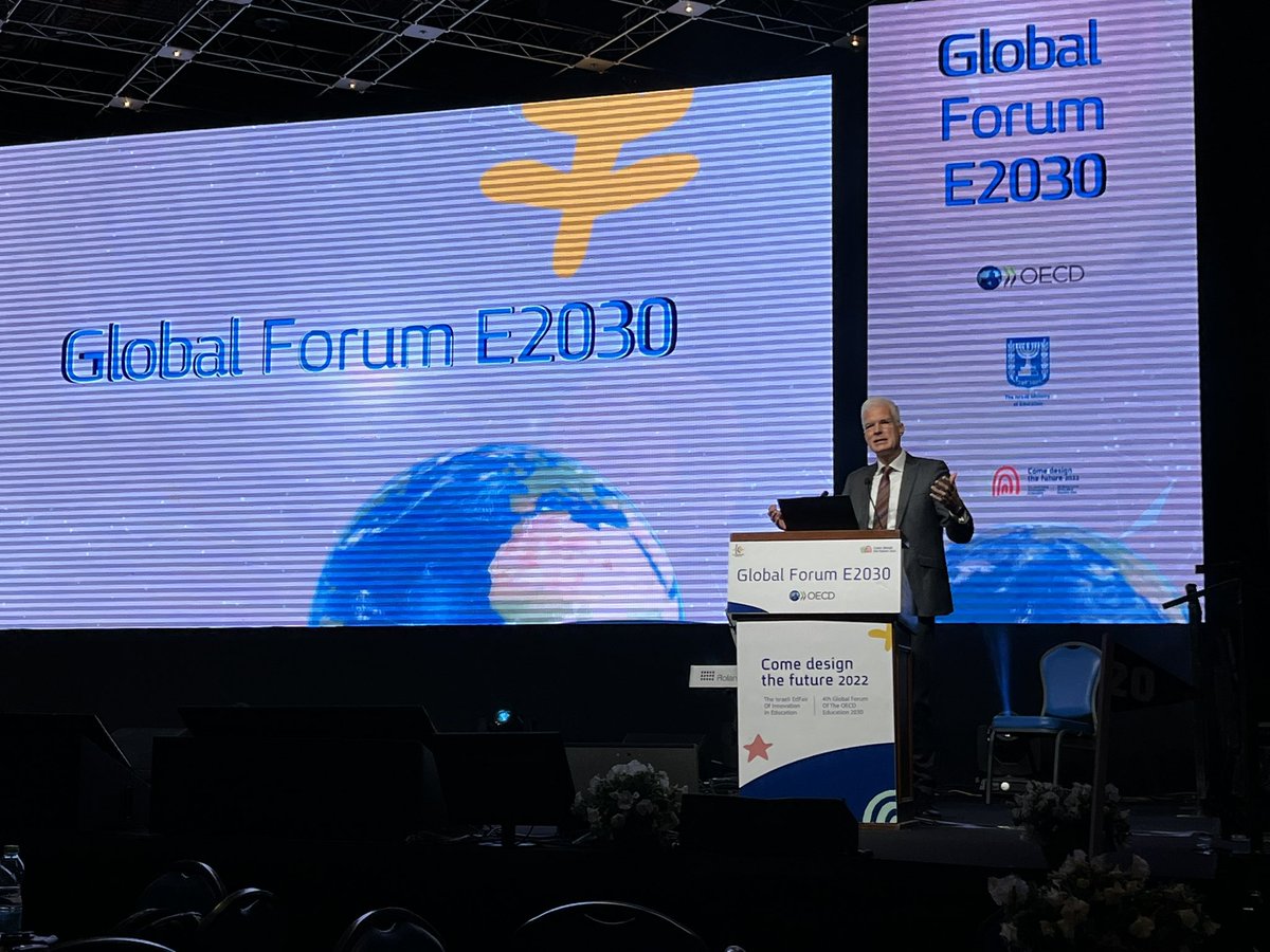 stefania tweet media