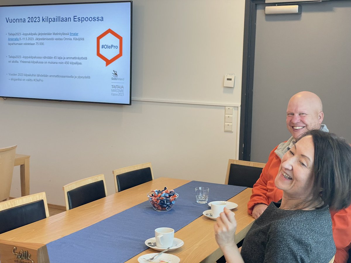 AntolaTuula's tweet photo. Ammattitaidon SM-kisat #Taitaja2023 järjestetään #Espoo’ssa 9.-11.2023. Innostavilla #Taitaja aamukahveilla tänään Omniassa #YritysEspoo @VirpiUtriainen @EspooEsbo Tapio Erma ja @Kirkkonummi @EkIkone, Tehdään yhdessä kaikkien aikojen kisat @Omniasome #olepro @SkillsFinland ✨✨ https://t.co/SEBQyNZ3jZ