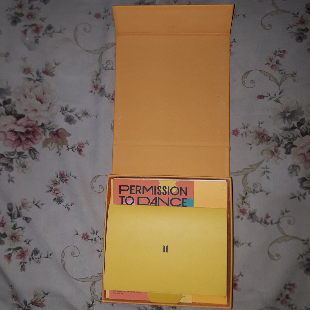 istgkth_'s tweet photo. wts / want to sell ready ina

album butter cream

✅ fullset minus poster (dapet semua yang ada di foto)
✅ inc packing
✅ inc pola + mc jimin + sticker
✅ bisa 🍊

💰180k

📍Solo, Jateng

tags bts poca wts wtt wtb butter album https://t.co/rX9dBvvF5J