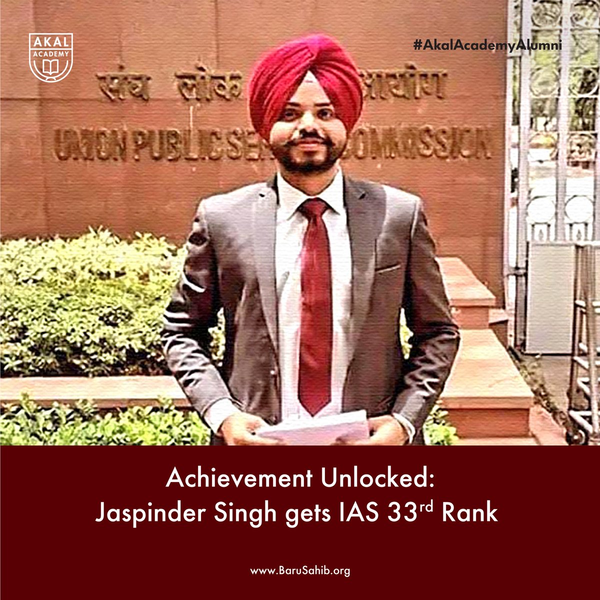 BaruSahibTKS's tweet photo. #AkalAcademySriMuktsarSahib #ProudMoment #BlessedtobeSikh 
Achievement Unlocked: Jaspinder Singh gets IAS 33rd Rank

We're proud to announce that Jaspinder Singh, an alumnus of Akal Academy Sri Muktsar Sahib &amp; son of a Farmer, 

Read more :https://t.co/8YlIJ7PSjh https://t.co/KmWkDUWEE3