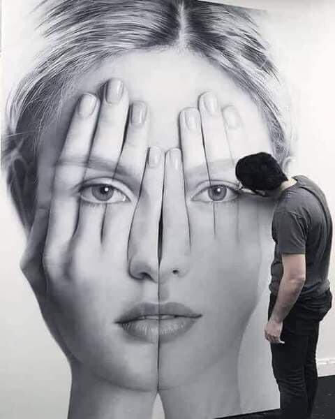 على رموشي حدود خيال
وي كل رمشه تسبيني
قريب ولو بعدت وياك
 تاخذ روحي تلگيني
رسمت اعيونك ابيبان
 گلبي وصرت ترويني
وانا بكل الدروب الگاك
 راسم وجهك بعيني