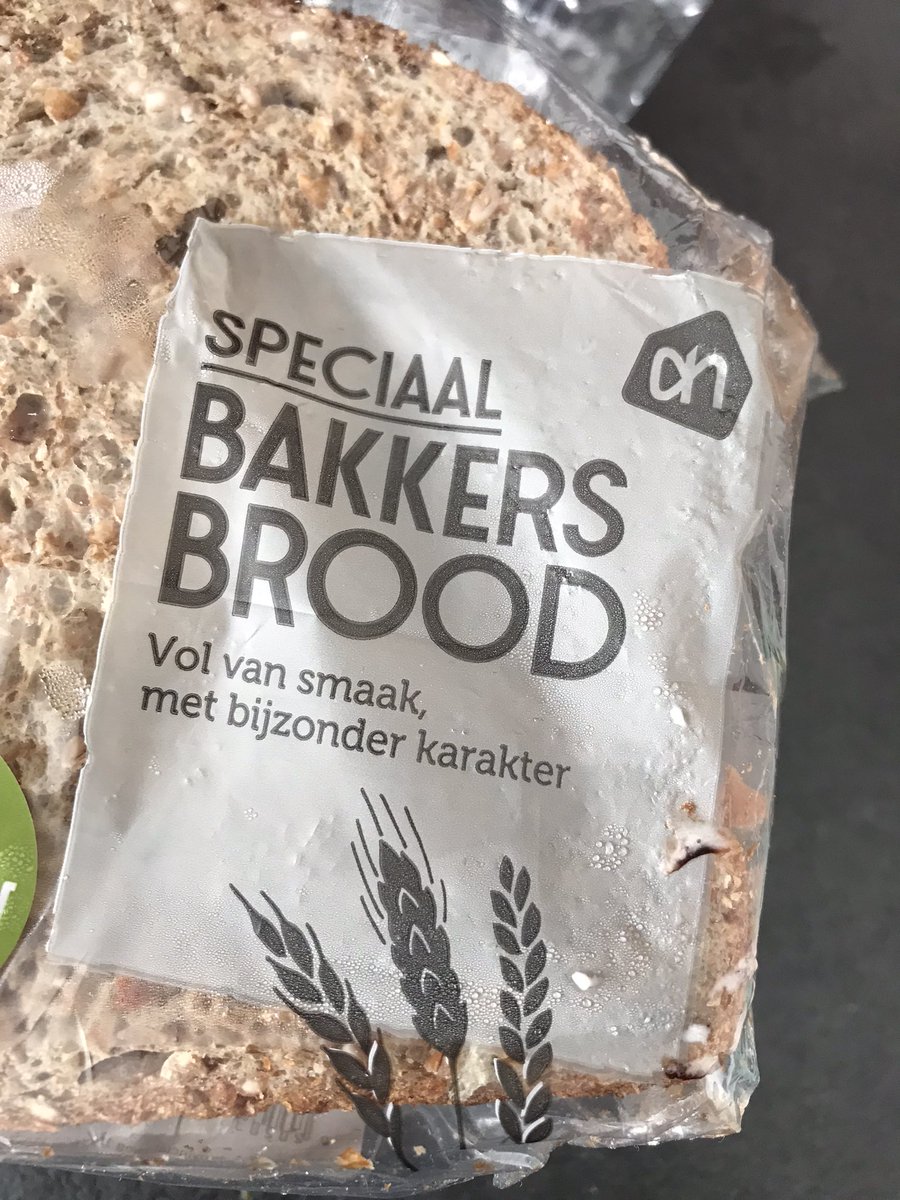 Hesters Rariteitenkabinet (@hesterloeff) on Twitter photo Bij <a href="/albertheijn/">Albert Heijn</a> begonnen ze met bakkersbrood, dat was heel speciaal want normaal brood komt van de slager. Nu hebben ze speciaal bakkersbrood. Het wachten is nu op megagigatantoespeciaal bakkersbrood. Bij <a href="/albertheijn/">Albert Heijn</a> begonnen ze met bakkersbrood, dat was heel speciaal want normaal brood komt van de slager. Nu hebben ze speciaal bakkersbrood. Het wachten is nu op megagigatantoespeciaal bakkersbrood.
