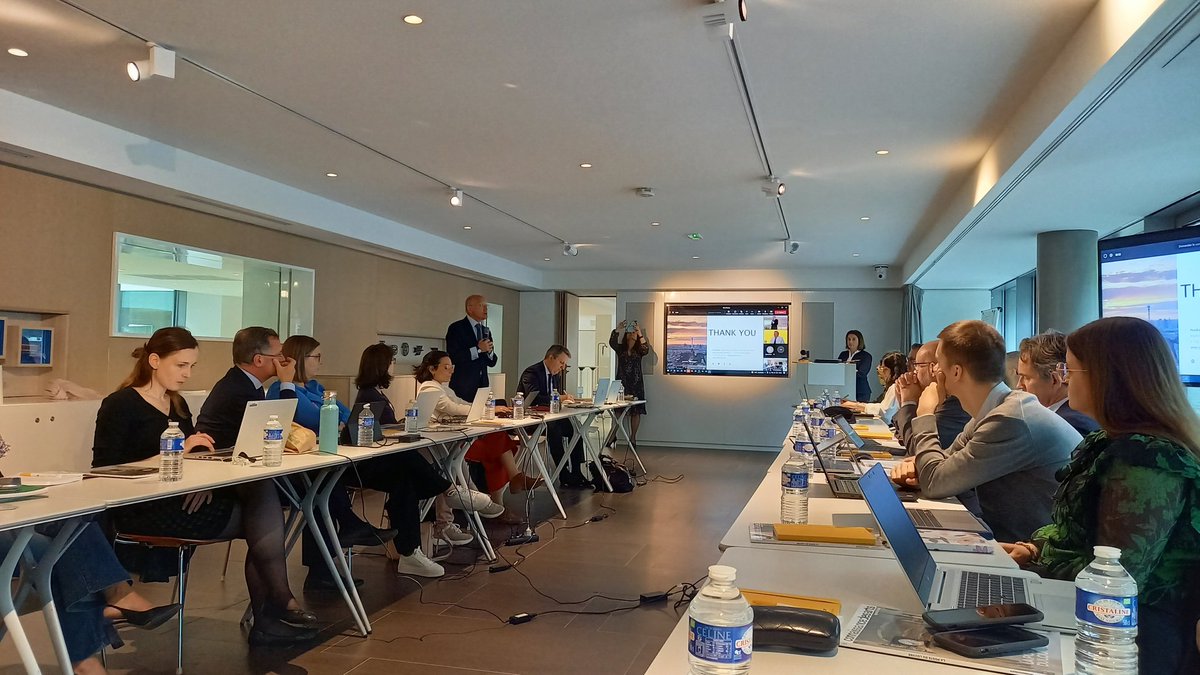 @PhilippeWahl CEO of @GroupeLaPoste is opening the European Affairs Committee of @PostEurop. An inspiring vision for the postal sector that is proactively promoting #growth by developing new services for the benefit of the society. #Sustainability #HumanProximity #GreenLogistics