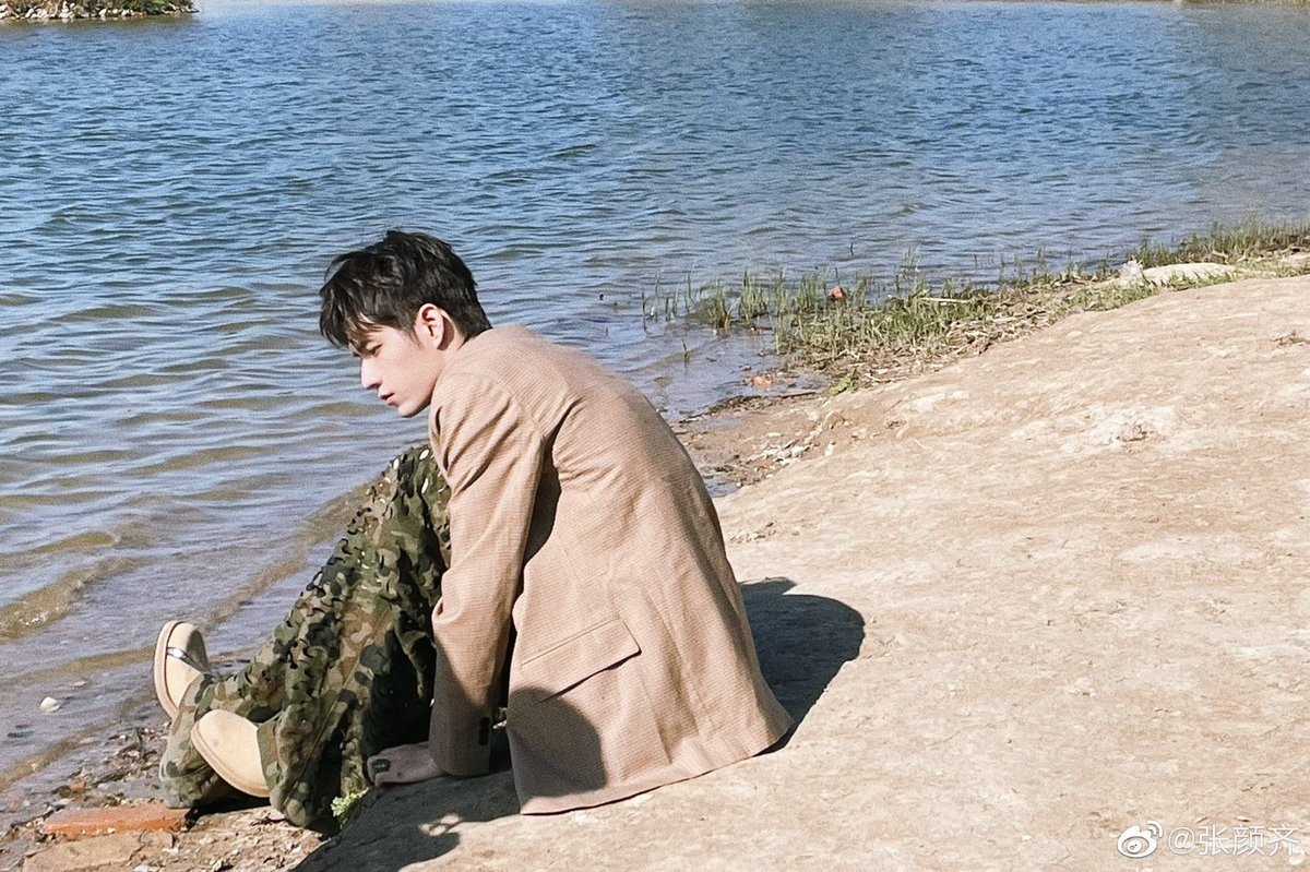 [ZHANGYANQI WEIBO] (1)

#การสังเกตโลกของเสี่ยวจาง 
แบ่งปันฤดูใบไม้ผลิ
ถึงเวลาที่ควรจะตื่นตัวในหน้าร้อนแล้ว

#ZhangYanqi #张颜齐 #จางเหยียนฉี 
✨ 31/05/22