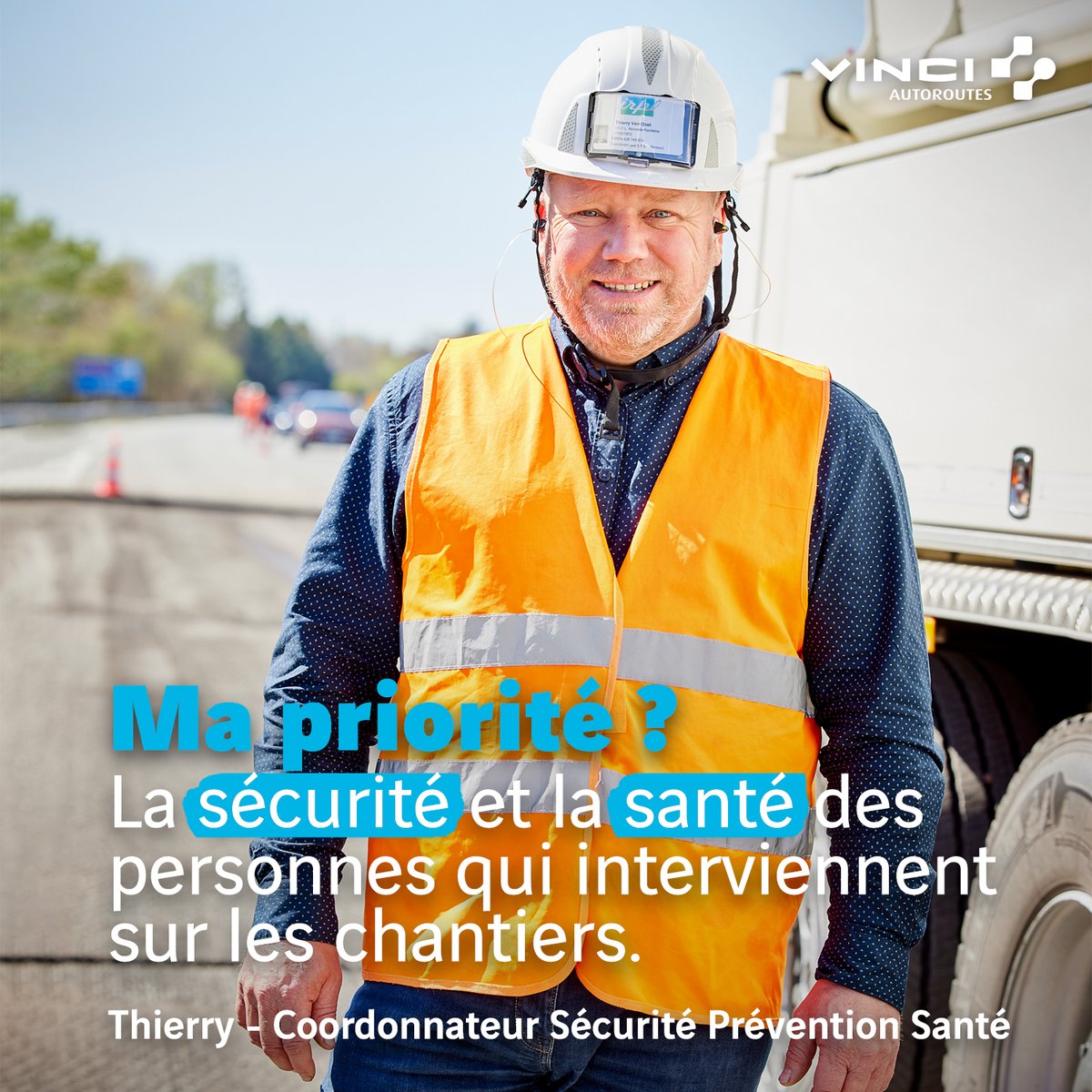 VINCIAutoroutes's tweet photo. En 2021, l’@A62Trafic a fait l’objet de travaux de rénovation des chaussées entre Langon et Marmande. Découvrez les #métiers qui se cachent derrière ces opérations. 
Pour Thierry : “Ma priorité ? La #sécurité et la santé des personnes qui interviennent sur les #chantiers !” https://t.co/dftjfbGKeO