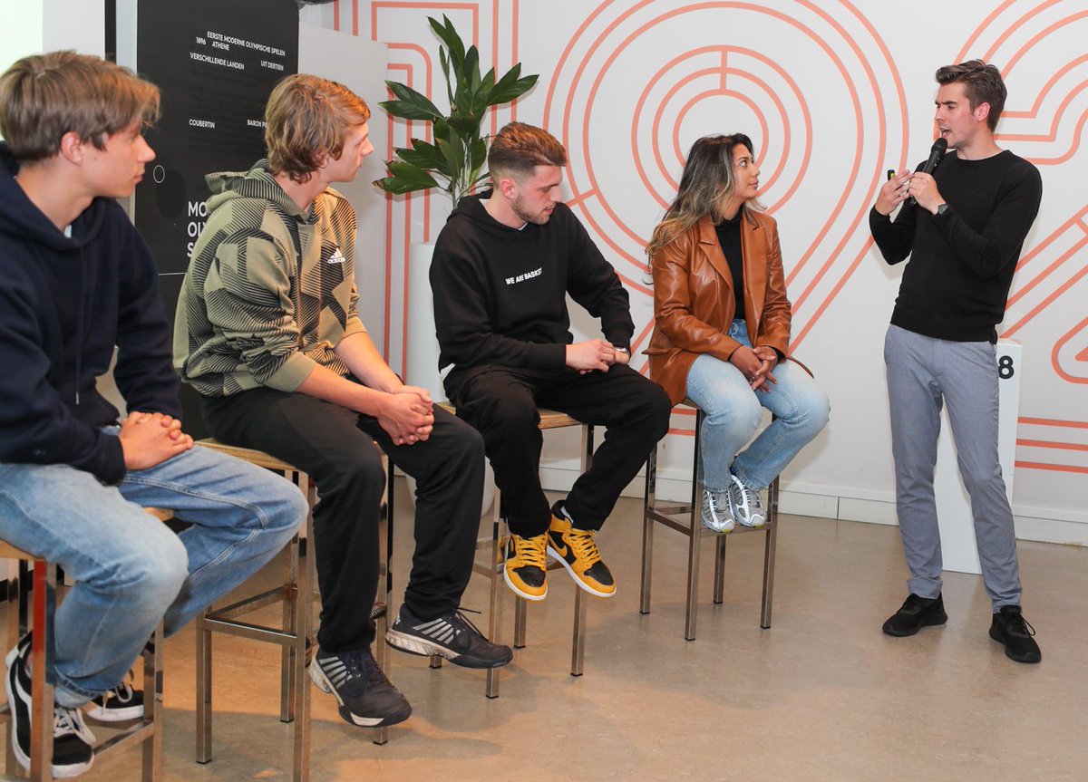 RowinBouwmstr's tweet photo. Drie dagen knallen in het @olympisch. Drie toffe events van @NXGAmsterdam. En Team @SportsGen_NL mocht het allemaal regelen! 💪😁

#NXG22 #RazendeReporter https://t.co/c7cmP3QKli