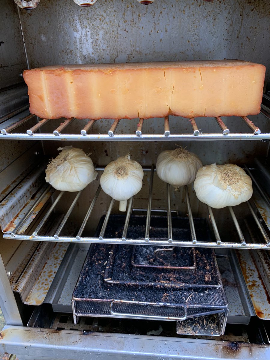 Gingerbread Bakery tweet media