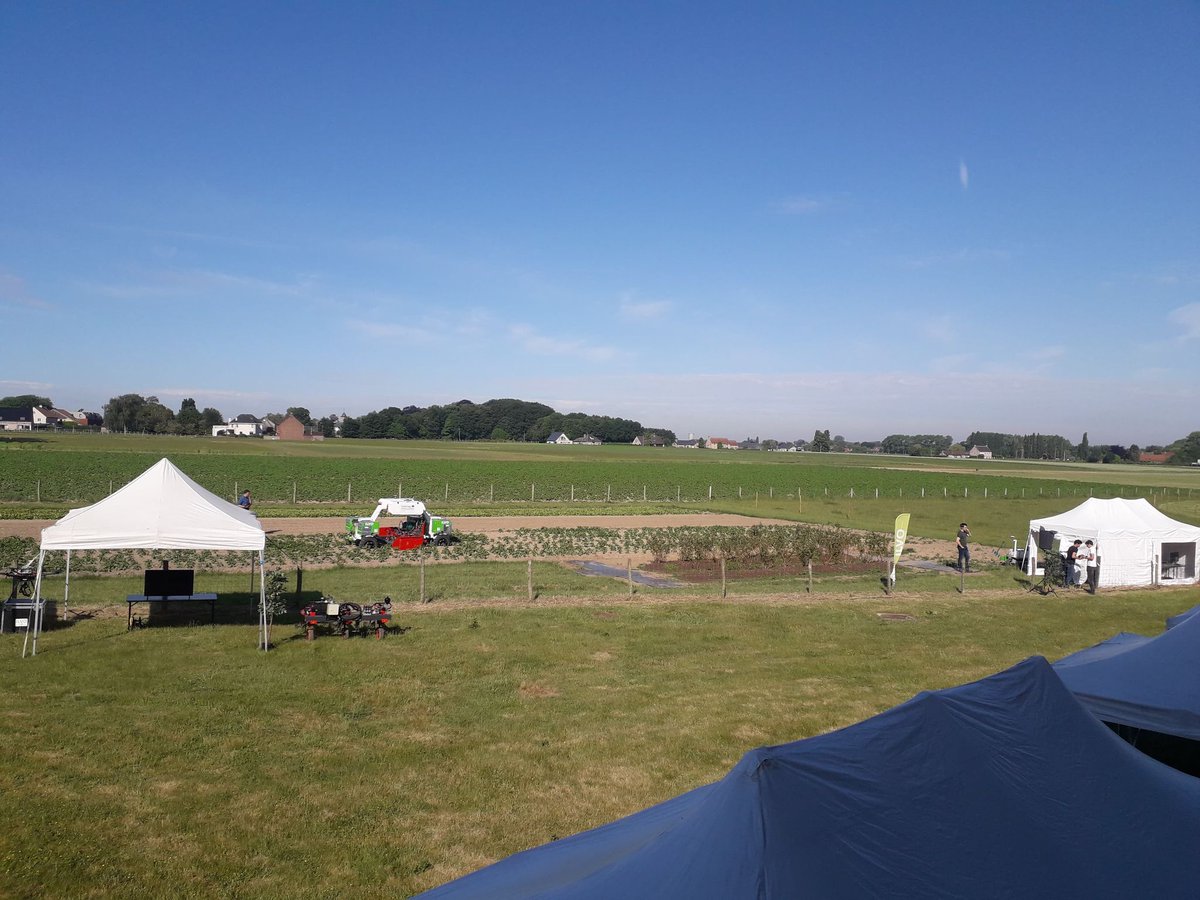 @LLAgrifoodTech (@llagrifoodtech) on Twitter photo Klaar voor de demonamiddag Smart farming en Robotisatie <a href="/ILVOvlaanderen/">ILVO</a>
<a href="/ExoboticTech/">Exobotic Technologies</a> ,<a href="/Compas_Agro/">CompasAgro</a>, <a href="/PGroenteteelt/">Proefstation voor de groenteteelt</a> Lambers LMB, @FlandersMake, <a href="/agROBOfood/">agROBOfood</a> , #Acrofruit, <a href="/SmartAgriHubs/">SmartAgriHubs</a> , <a href="/smartgrowers/">SmartGrowers</a> , #CIMAT, @InagroBeitem, #PCFruit Klaar voor de demonamiddag Smart farming en Robotisatie <a href="/ILVOvlaanderen/">ILVO</a>
<a href="/ExoboticTech/">Exobotic Technologies</a> ,<a href="/Compas_Agro/">CompasAgro</a>, <a href="/PGroenteteelt/">Proefstation voor de groenteteelt</a> Lambers LMB, @FlandersMake, <a href="/agROBOfood/">agROBOfood</a> , #Acrofruit, <a href="/SmartAgriHubs/">SmartAgriHubs</a> , <a href="/smartgrowers/">SmartGrowers</a> , #CIMAT, @InagroBeitem, #PCFruit
