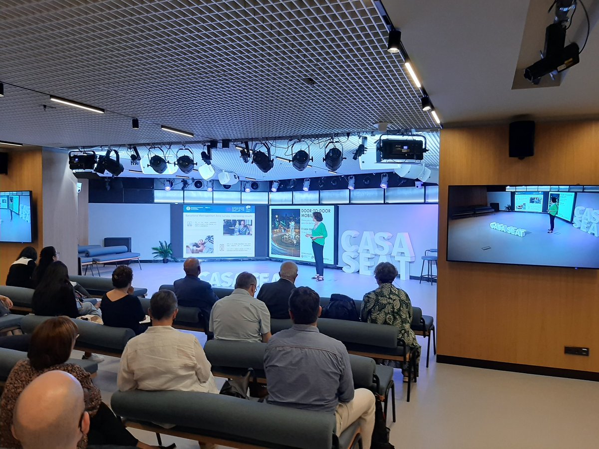 Jornada de presentació de projectes de transferència tecnològica de la <a href="/la_UPC/">Universitat Politècnica de Catalunya (UPC)</a> sobre mobilitat porta-a-porta, juntament amb <a href="/Railgrup/">IN-MOVE by Railgrup</a> i <a href="/CIT_UPC/">CIT UPC</a>. Gestió de dades, bretxa digital, serveis de mobilitat, bessons digitals, identificació imatges i energia com a àrees d'expertesa UPC.