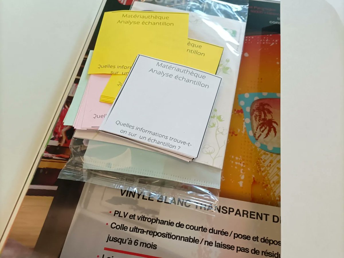 3CLeCorbusier59's tweet photo. Super séance sur l'échantillon avec la classe de CAP Décor Verre (supports / types d'informations disponibles) Bravo à eux ! Professionnalisation en route !
#chefdoeuvre #CAPdecorateursurverre
#materiautheque #documentationtechnique #documenttechnique
#profdoc5962 https://t.co/JXagOz7Jvw