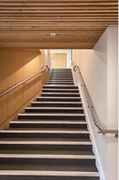 KeenwoodJ's tweet photo. Celebrating 25 Years of Keenwood🎉St Edward’s School constructed in 2019/20. We designed ,manufactured and installed the joinery at this landmark project, which included a 1000 seater auditorium, library, study area, dining area & reading room #DeliveringQualityCraftsmanship 🙌👌 https://t.co/BuO9nKAN7p