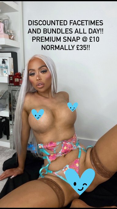 Sale on everything https://t.co/mYvtZyAfPy