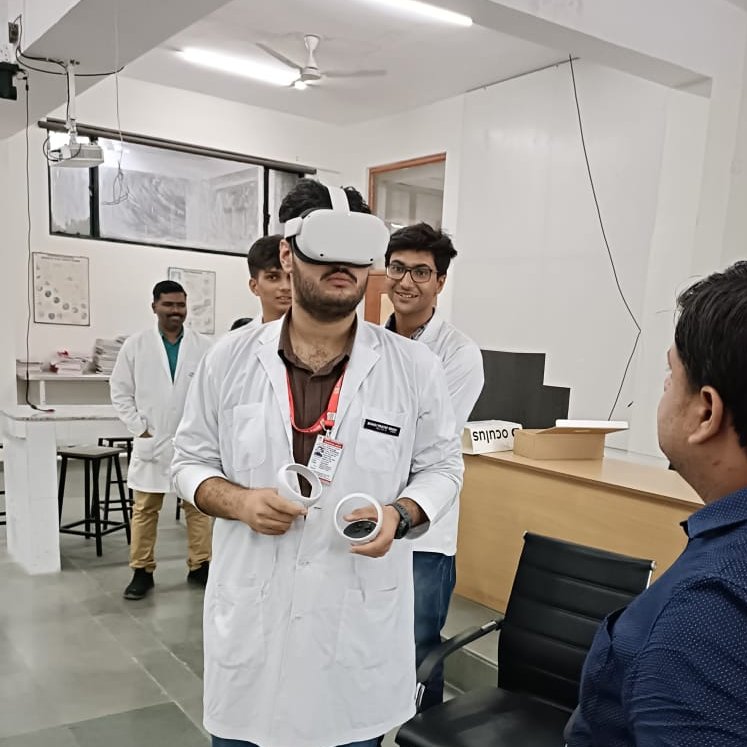 DEFTXR's tweet photo. As we continue upgrading our product, our other team on the ground is busy showing DEFTXR Human Anatomy to students and professors across Medical Institutes.
Amazing response!
#VirtualReality #VR #MedTech #EdTech #healthcare #Education #humananatomy https://t.co/MFRKomolwO