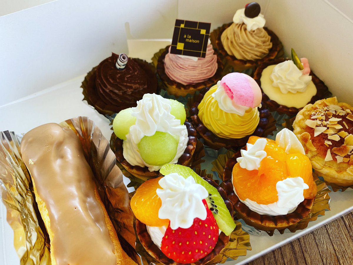 whitesmith_info's tweet photo. いただいたとってもおいしいタルトやケーキ
@realfighter18 #cake #talt https://t.co/rXY07Wpkm2