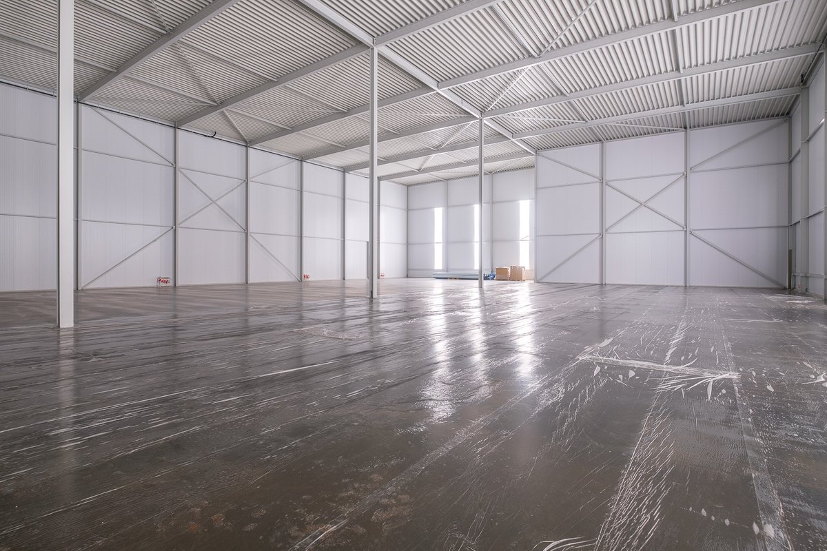 𝗧𝗢𝗧𝗘𝗖𝗛 𝗭𝗪𝗢𝗟𝗟𝗘
Het bedrijfspand van Totech Zwolle is bijna wind- en waterdicht! Vanaf de N50 is al een glimp te zien van dit prachtige bedrijfspand, gelegen op bedrijvenpark H2O.  

#onzeinzetgaatverder #nieuwbouw #bedrijfspand #zwolle #energieneutraal