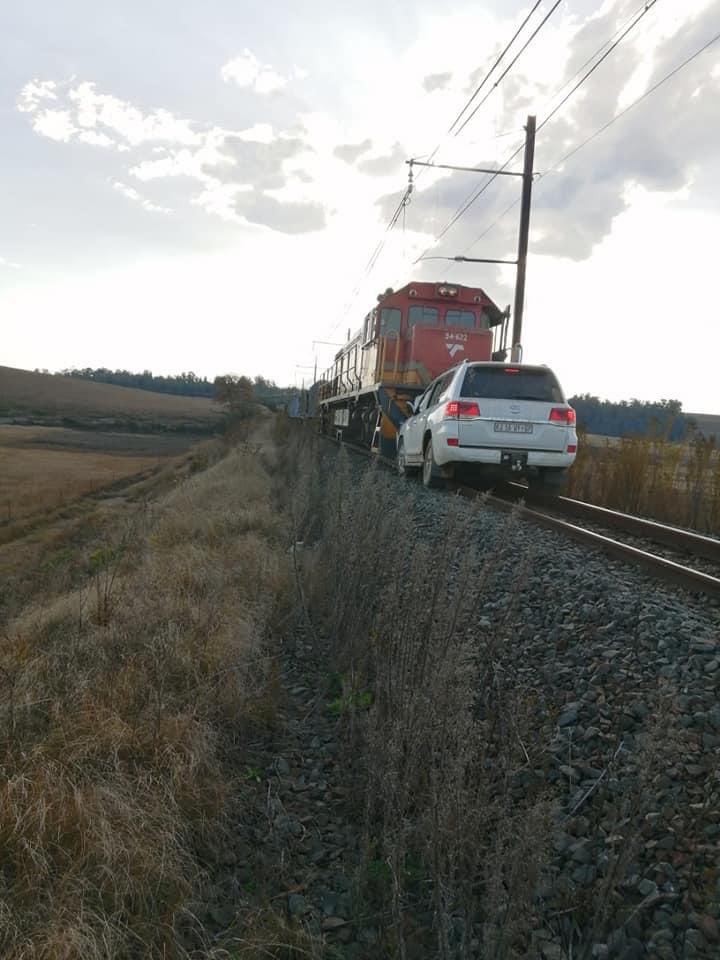 Man’s NOT Barry Roux tweet media