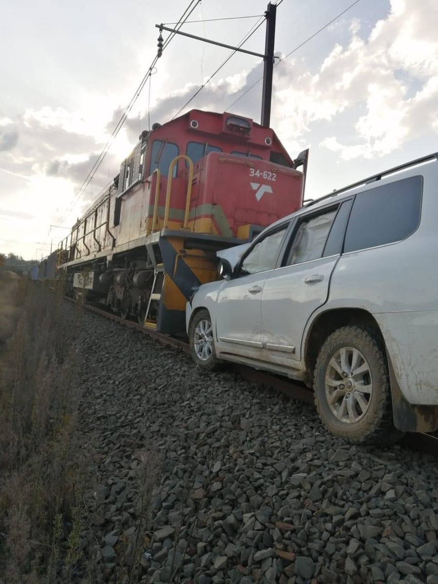 Man’s NOT Barry Roux tweet media