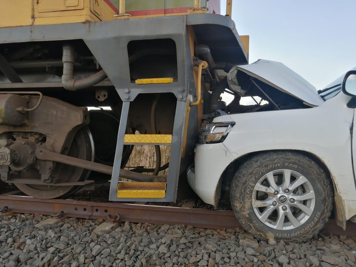 Man’s NOT Barry Roux tweet media