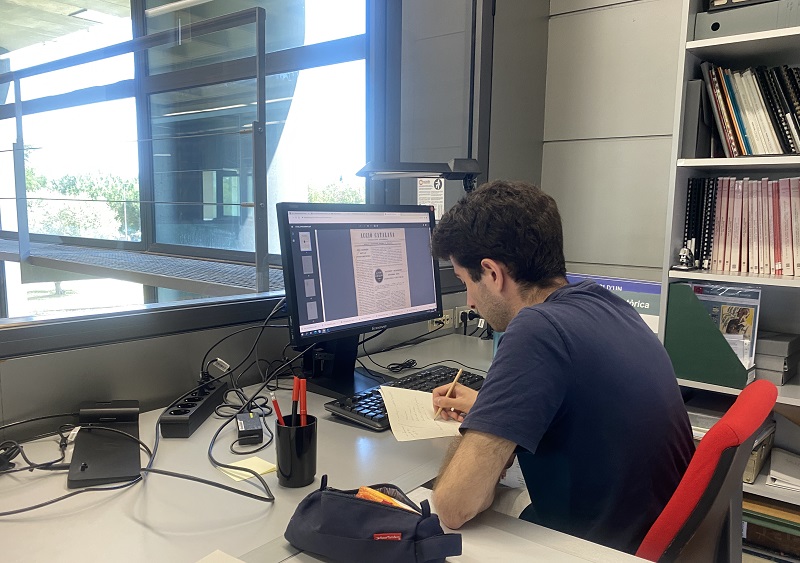 arxiunacional's tweet photo. 🤝 Donem la benvinguda a l’@AdriSoler4, estudiant del Grau de Ciències Polítiques i de l'Administració de la @UPFBarcelona 🎓

✔️ Farà les pràctiques a l'#ArxiuNacional creant recursos en línia sobre fons i documents per a la història dels partits polítics catalans 👏 https://t.co/gBW5hoNGUm