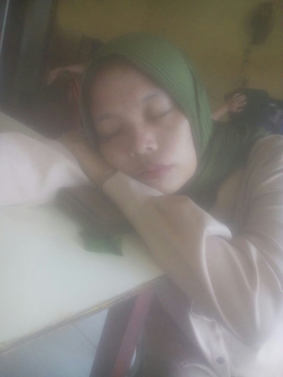 Yng pengen 3s bareng teman pasutri aku,,siapin tempat aja ,,dan uang saku nya seiklasnya ,,untuk area jakarta timur aja