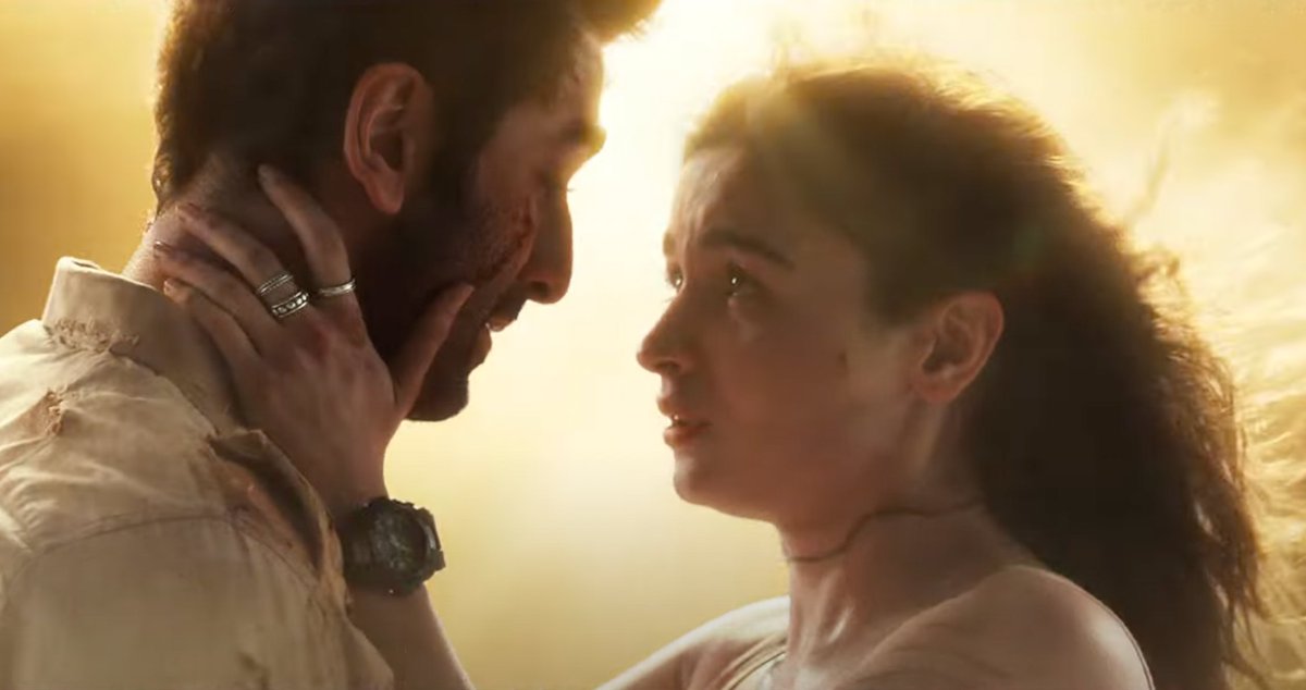 jammypants4's tweet photo. AAAAAAAAAAAAAAA! 
CHANGE MY MIND:

#Brahmastra is the most exciting &amp; innovative venture of #Bollywood in YEARS!! 

The excitement is off the roof! 

#RanbirKapoor #AliaBhatt #MouniRoy https://t.co/WlKWgd7JvX