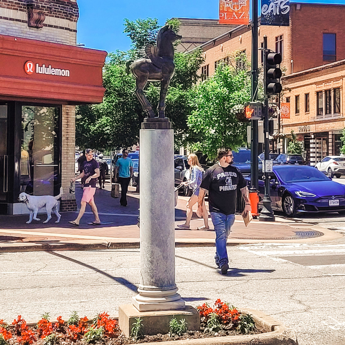 lululemon country club plaza