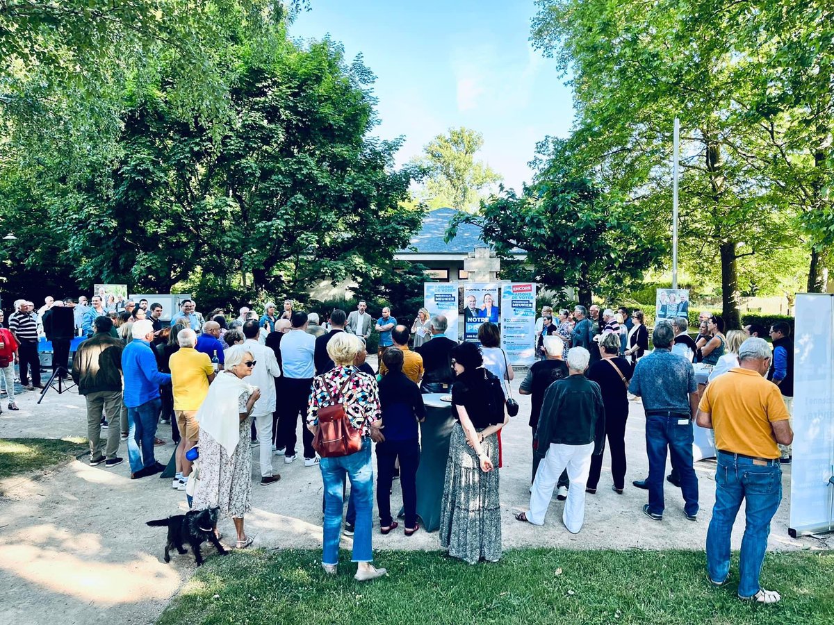 PourlaCorreze's tweet photo. #2èmeCirco | Une très belle ambiance hier lors de l’apéro campagne de Frédérique #MEUNIER &amp; Jean-Michel #MONTEIL, + de 200 personnes étaient présentes à Malemort ! https://t.co/IkeKl8UDks