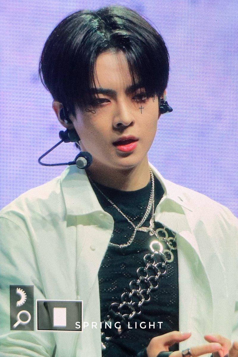 220531 쇼케이스 #빅톤   #VICTON   #수빈   #정수빈 

수빈이 이번 활동 화이팅 (๑•̀ㅂ•́)و✧