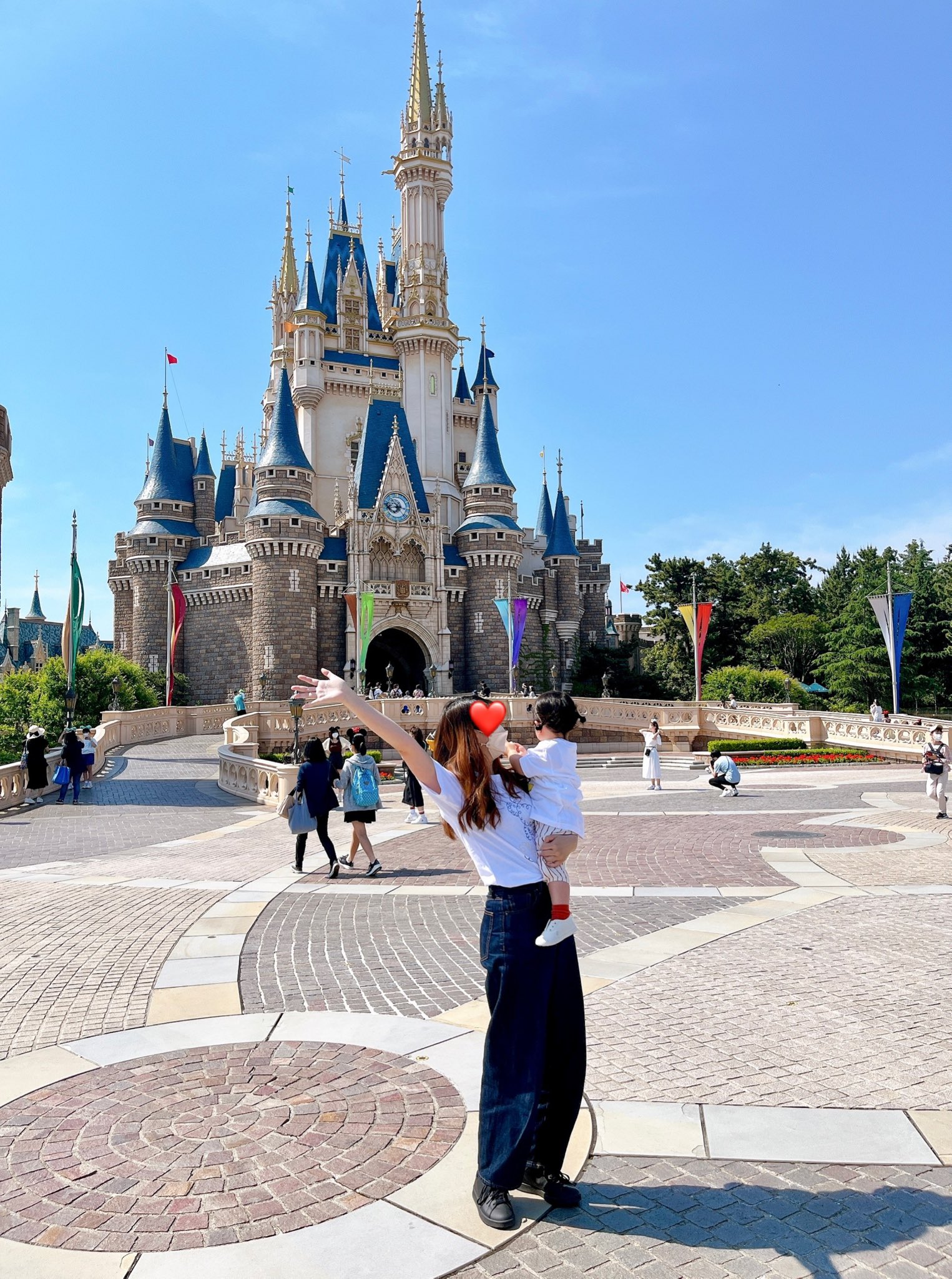 あずき 初めての子連れディズニー すっごい疲れたけどすっっっごく楽しかった ジャンボリミッキーも見れたし 美味しいものも沢山食べれて大満足でした また行きたいな T Co Zr71b4jtdv Twitter