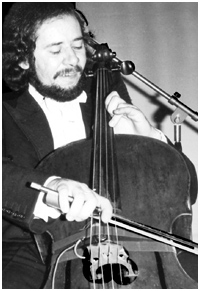 ELOBeatles's tweet image. #OTD 31st May 1948 ELO’s ‘Cellist #MikeEdwards was born. Today would have been his 74th birthday. Sadly he was killed in a freak accident in 2010. #JeffLynne #ELO #ElectricLightOrchestra #HappyBirthdayMikeEdwards #HappyBirthday #ELO2 #OnTheThirdDay