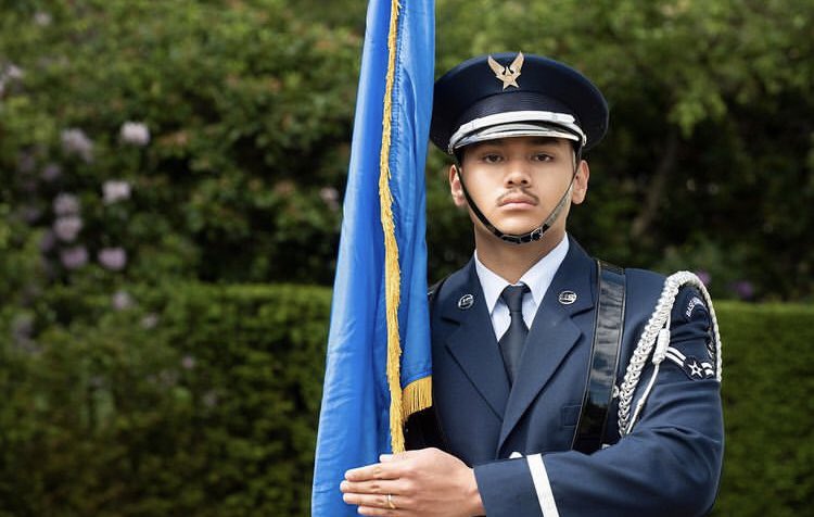 501CSW's tweet image. "As we express our gratitude, we must never forget that the highest appreciation is not to utter words, but to live by them." ~ John F. Kennedy

📸 Senior Airman Jennifer Zima

#WeRemember #MemorialDay #LightTheWay #pathfinder
