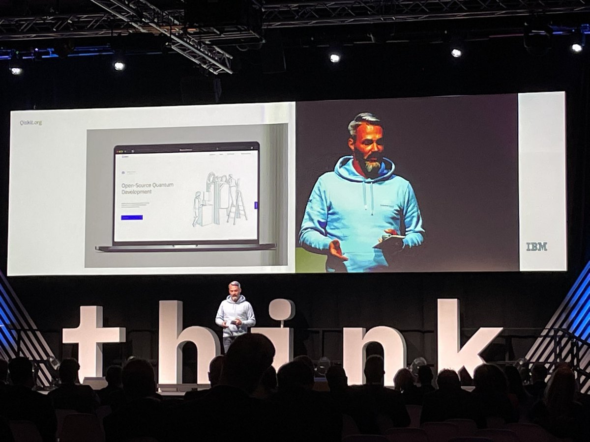 Interested in #foundationmodels #quantum #MachineLearning and more? Check our <a href="/IBMResearch/">IBM Research</a> #technology roadmap 👉  research.ibm.com/roadmap/ #think <a href="/dsfaller/">David Faller</a>